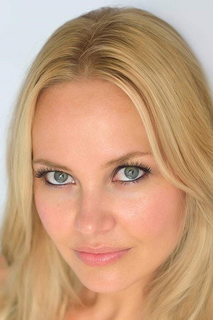 Cover image for Amy Esterle
