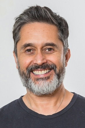 Cover image for Julio Rojas