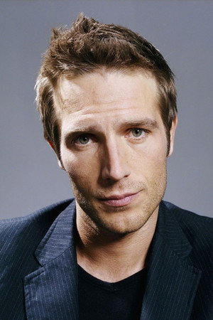 Cover image for Michael Vartan