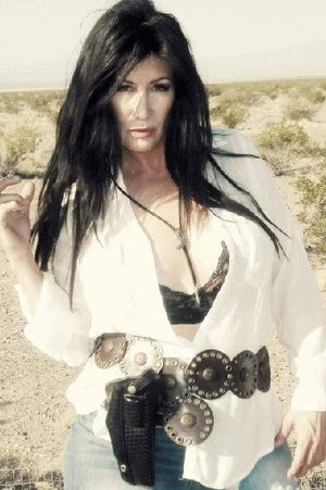 Cover image for Donna Hamblin