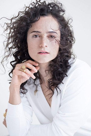 Cover image for Damayanti Quintanar