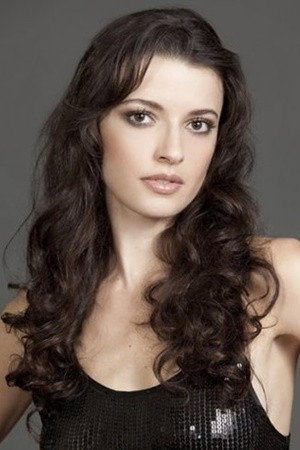 Cover image for Júlia Fajardo