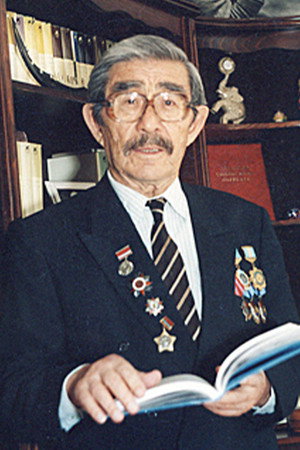 Cover image for Каукен Кенжетаев