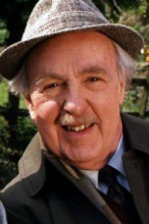 Cover image for Derek Benfield