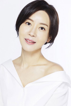 Cover image for 김희정