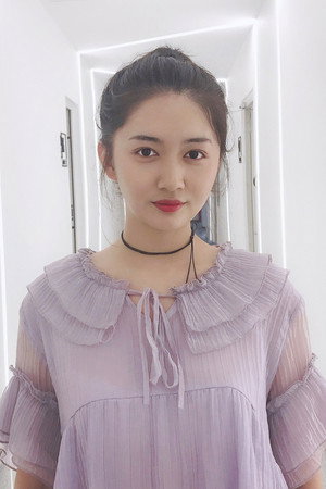 Cover image for 段艺璇