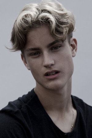 Cover image for Aidan Gouveia