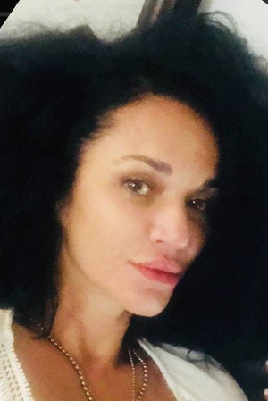 Cover image for Arnella Barbara