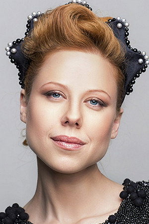 Cover image for Anna Syomina