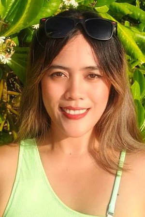 Cover image for Yvonne Adarna