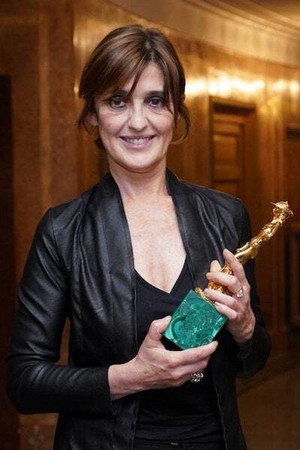 Cover image for Esmeralda Calabria