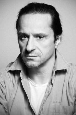 Cover image for Claudiu Bleonţ