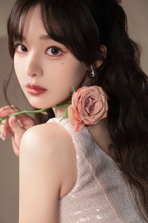 Cover image for Xiaoyun Huang