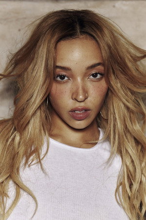 Cover image for Tinashe
