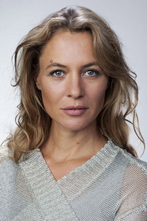 Cover image for Julia Thurnau