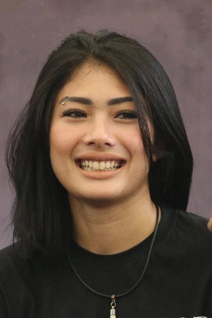 Cover image for Nabila Putri