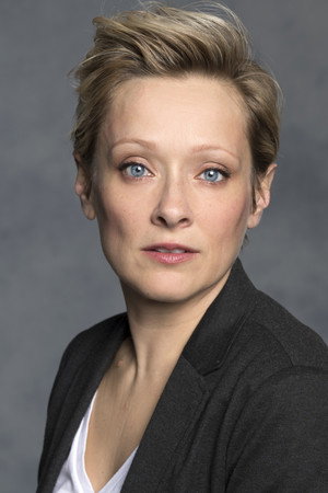 Cover image for Meg Roe