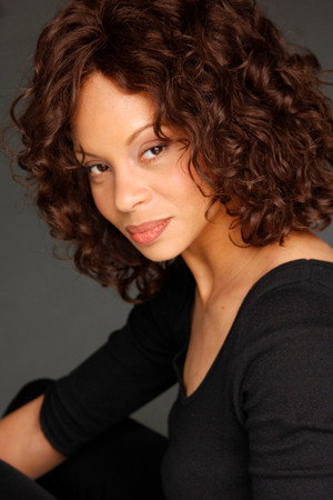 Cover image for Portia Cue