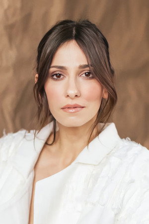 Cover image for Dana Rogoz