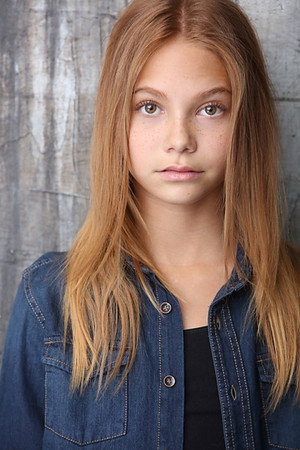 Cover image for Nadia Turner