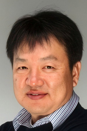 Cover image for Jang Yong-woo