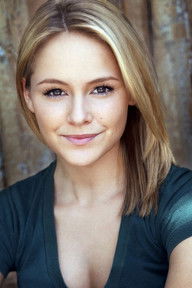 Cover image for Cassi Thomson