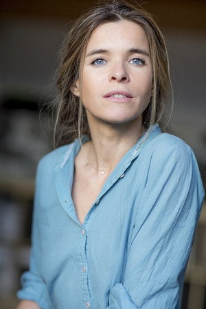 Cover image for Samantha Rénier