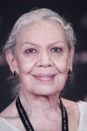 Cover image for Luisa Huertas