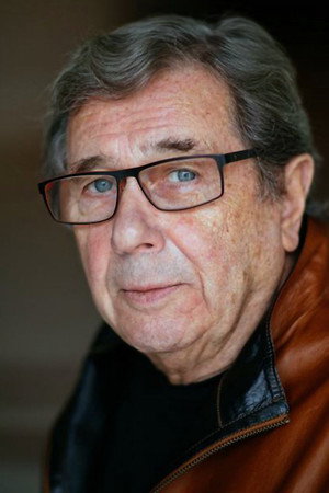 Cover image for Janusz Gajos