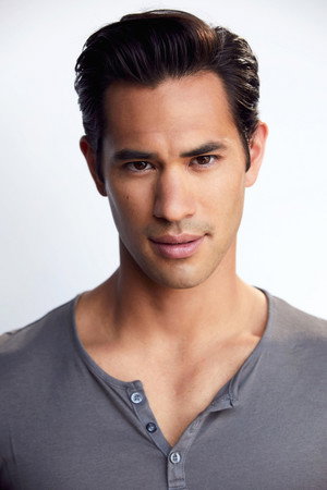Cover image for Michael Naizu