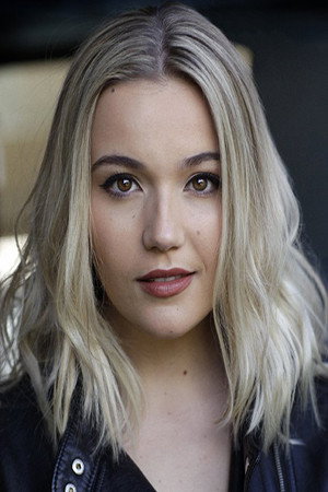 Cover image for Kate James