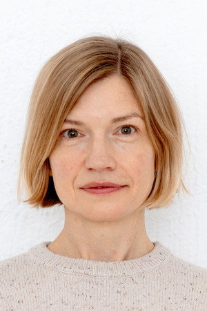 Cover image for Cecilia Frode