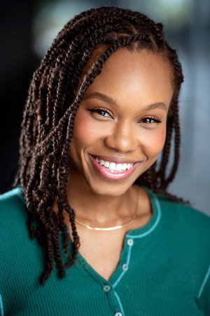 Cover image for Alexis Holt