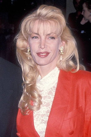 Cover image for Lorelei Leslie