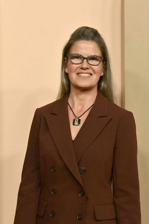 Cover image for Luisa Abel