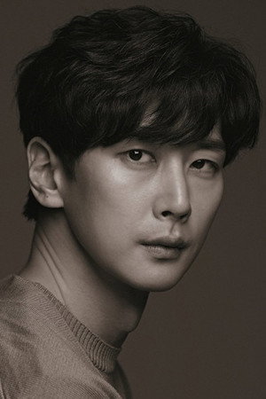 Cover image for Shim Ji-ho