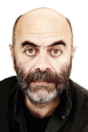 Cover image for Ezel Akay