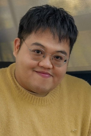Cover image for จารุวัฒน์ เชี่ยวอร่าม
