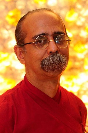 Cover image for Ashish Avikunthak