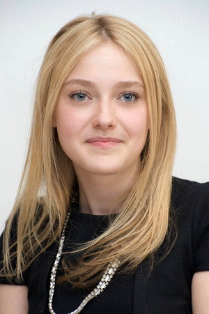 Cover image for Дакота Фаннинг