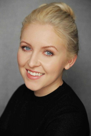 Cover image for Alana Henderson