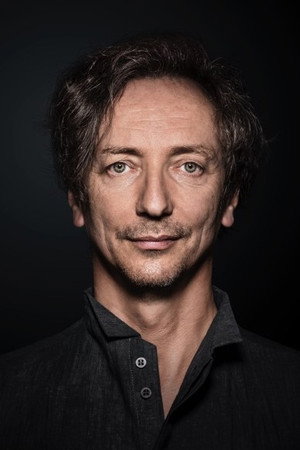 Cover image for Volker Bertelmann