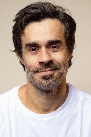 Cover image for Erom Cordeiro