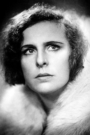 Cover image for Leni Riefenstahl