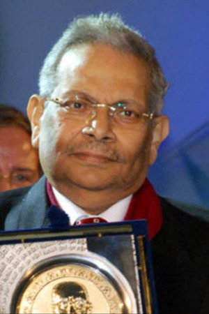 Cover image for Osama Anwar Okasha
