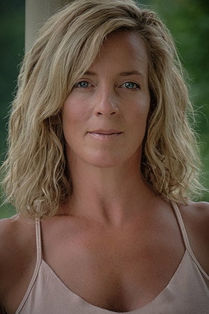 Cover image for Hélèna Laliberté