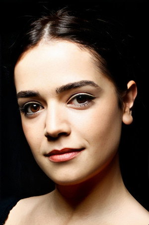 Cover image for İpek Karapınar