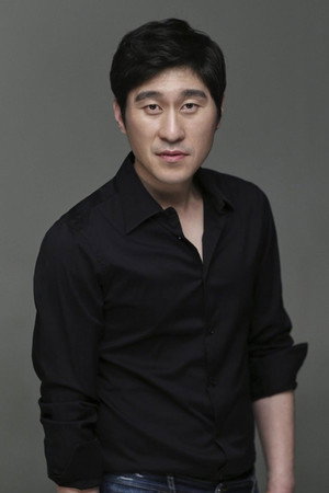 Cover image for Lee San-ho