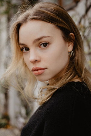 Cover image for Lea Zoë Voss