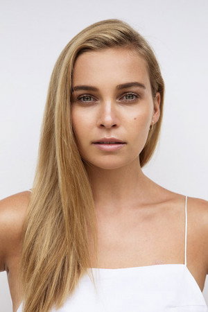 Cover image for Marny Kennedy